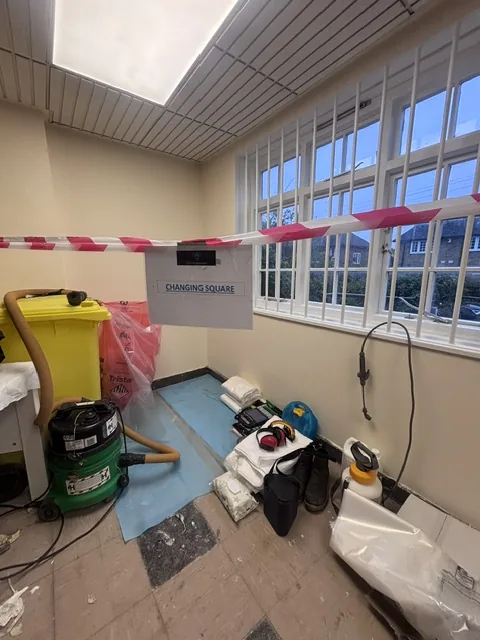 Asbestos floor tile and bitumen removal in West Brompton